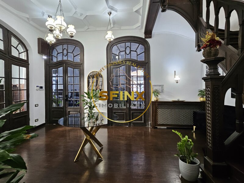 Cismigiu, vila cu arhitectura superba, renovata, curte mare, parcare